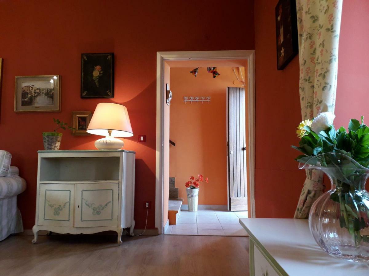 Alle Preci Country House Santa Restituta Exterior foto